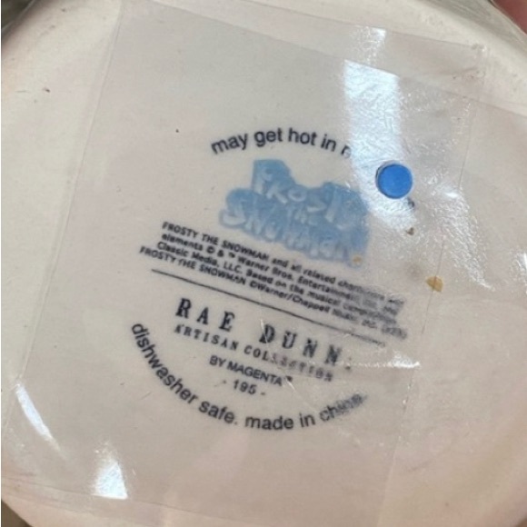 NWT ⛄️♥️ Rae Dunn Frosty the Snowman Lidded Christmas Mug - Picture 10 of 10